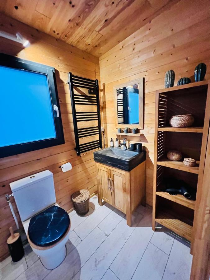 Cabane Le Flamant Avec Jardin, Piscine Et Parking Saintes-Maries-de-la-Mer Bagian luar foto