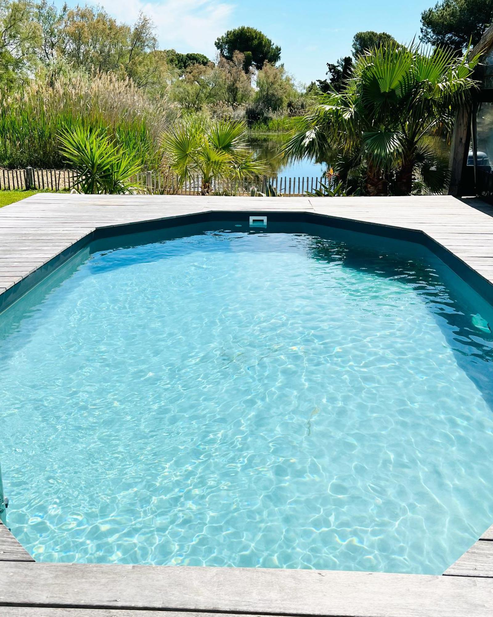 Cabane Le Flamant Avec Jardin, Piscine Et Parking Saintes-Maries-de-la-Mer Bagian luar foto